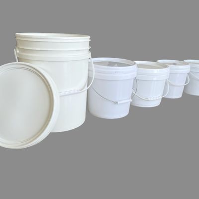 10L 12L 16L 18L 20L 25L Λευκό χρώμα ορθογώνιο πλαστικό κουβά με κάλυμμα από το Τσιντάο