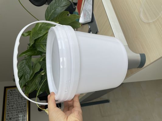 Μέθοδος εκτύπωσης αυτοκόλλητων ετικετών 1L πλαστικό λευκό κουβά με κάλυμμα και λαβή