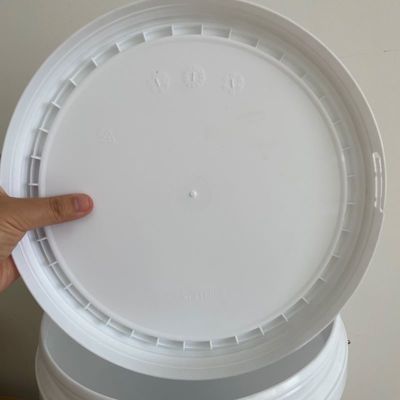 Εργαλείο προσαρμοσμένο 2L 5L 8L 10L 20L 25L 5 γαλόνια πλαστικό κουβά με καπάκι και λαβή ανθεκτικό