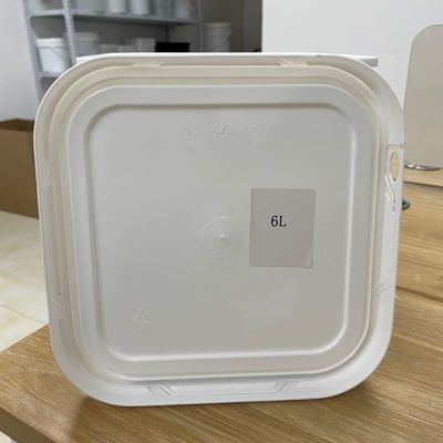 Ασφαλής από παραβίαση σφραγίδα 5L 6L τετραγωνικό κουβά με σφραγισμένο καπάκι και έντυπο LOGO πλαστικό κουβά