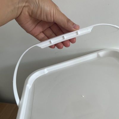 2L 4L 5L 8L 10L 15L 18L 20L τετραγωνικό δοχείο πλαστικού κουβά με εκτύπωση με μεταξοειδή οθόνη